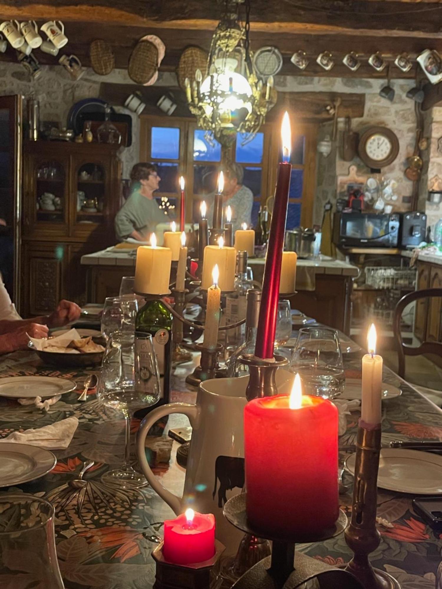 La Maison De Mon Pere Le Nayrac Экстерьер фото