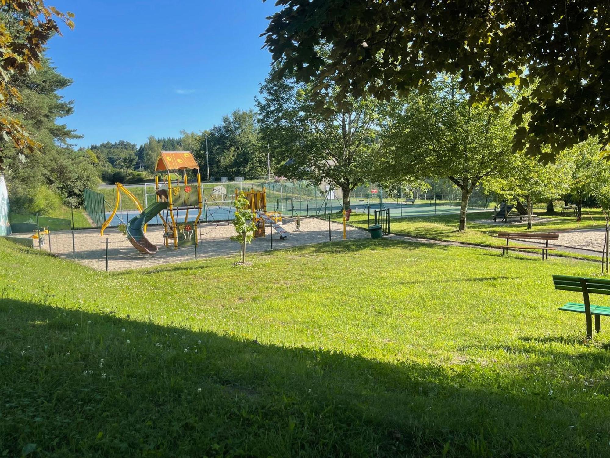 La Maison De Mon Pere Le Nayrac Экстерьер фото